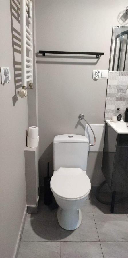 Apartament Dolna Wilda - Klucz W Skrytce Lägenhet Poznań Exteriör bild