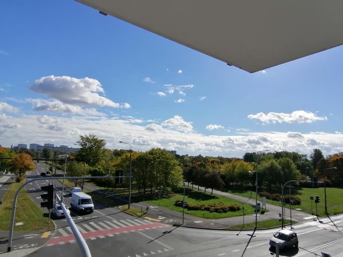 Apartament Dolna Wilda - Klucz W Skrytce Lägenhet Poznań Exteriör bild